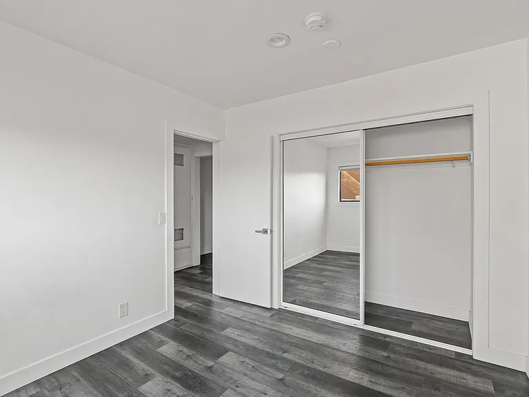 215 N Fickett St — Photo 37