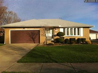 4769 Bentwood Dr, Brooklyn, OH
