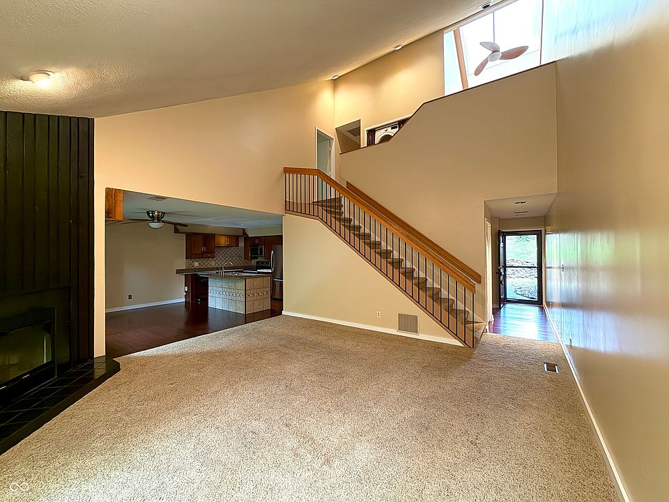 1st image of 9451 S Pointe Lasalles Dr #63