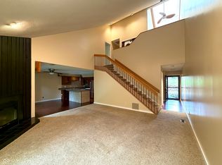 9451 S Pointe Lasalles Dr #63, Bloomington, IN 47401