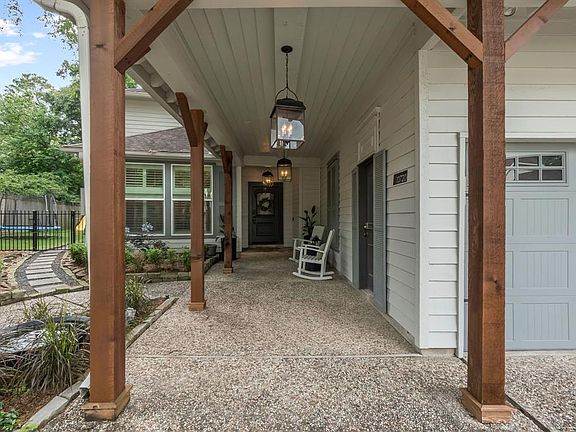 So much curb appeal!