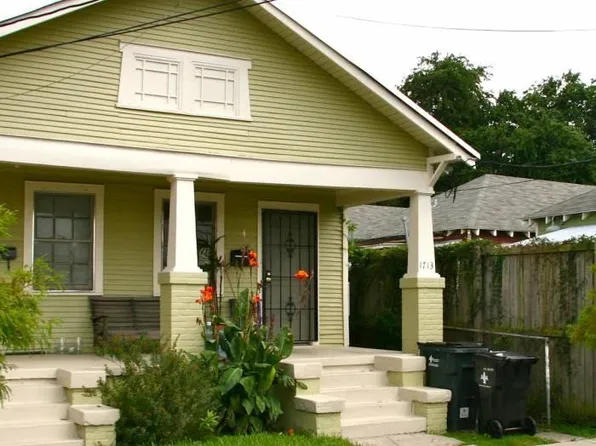 1713 Lowerline St, New Orleans, LA 70118