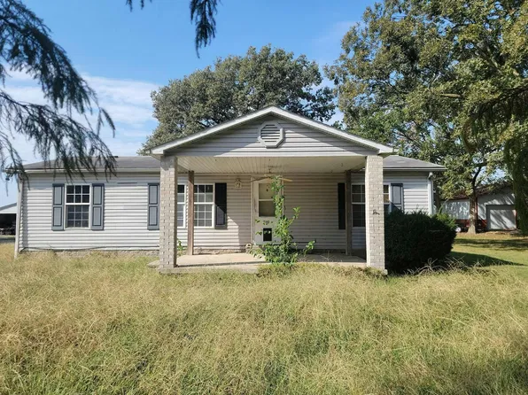 300 Short St, Essex, MO 63846