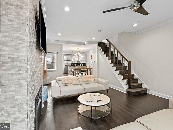 4th image of 842 N 28th St