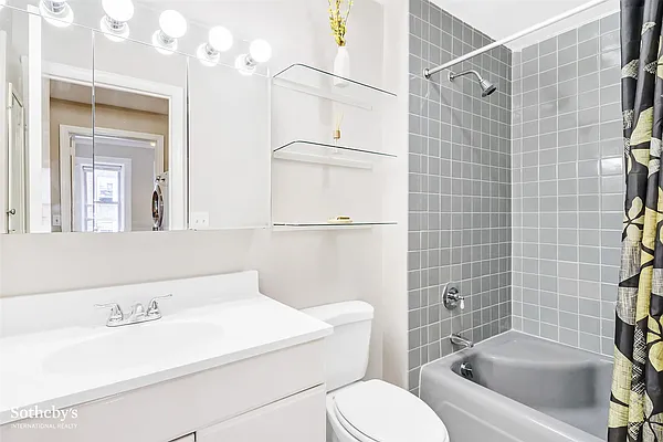 Rented by Sotheby's International Realty | media 40