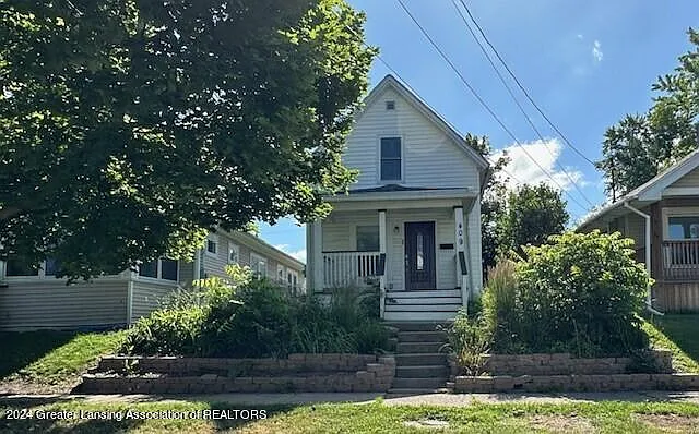 409 Clifford St photo 1