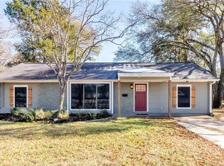 4211 Carter Creek Pkwy, Bryan, TX 77802