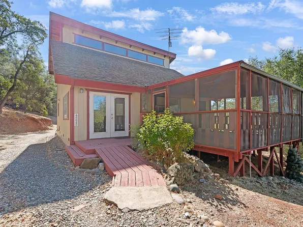 4225 Creekside Dr, Shingle Springs, CA 95682