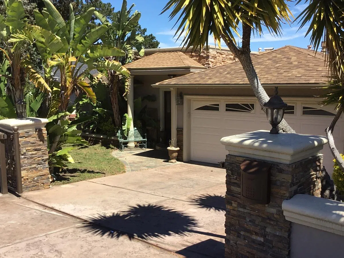 3 bed, 2300 sqft, $6,495 — Photo 1