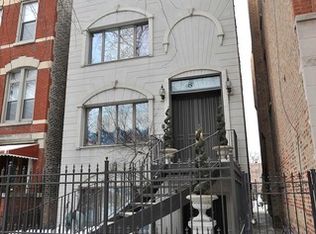 820 S Loomis St, Chicago, IL 60607