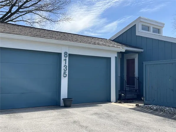 8135 Halsey St, Lenexa, KS 66215