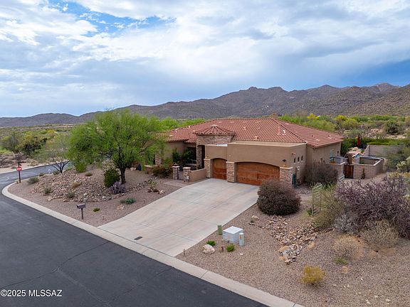 3rd image of 13960 N Sonoran Links Ct