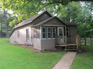 102 Forest Hill Ave, Ionia, MI 48846