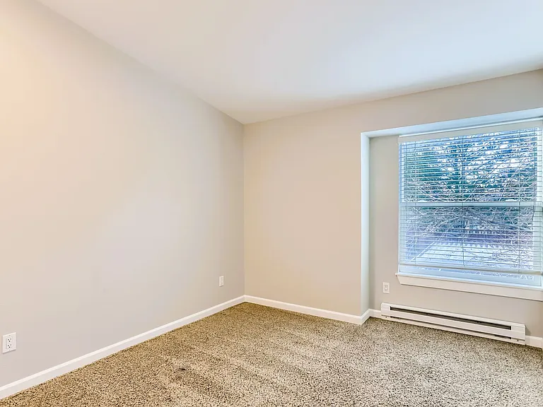 14715 SE 24th St #204 — Photo 20
