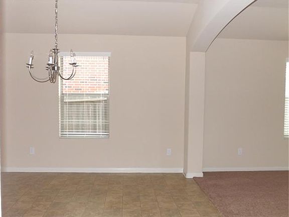 5th image of 7922 W Red Oak Ln