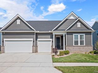 4109 Bay Ter, Milford, MI 48381