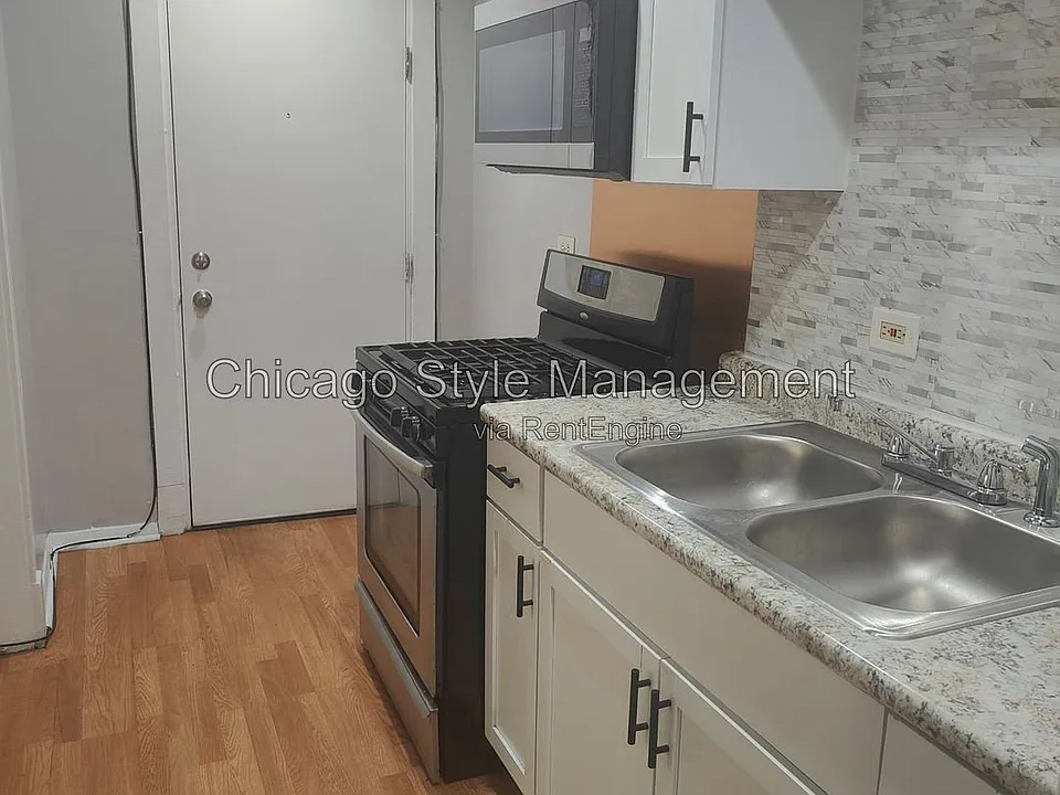 353 E 55th Pl #353 E 55TH