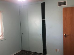 210 Shady Grove Dr, Riverside, CA 92507