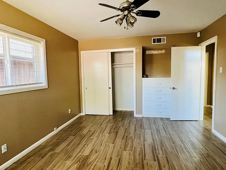 4731 Merwin St — Photo 12