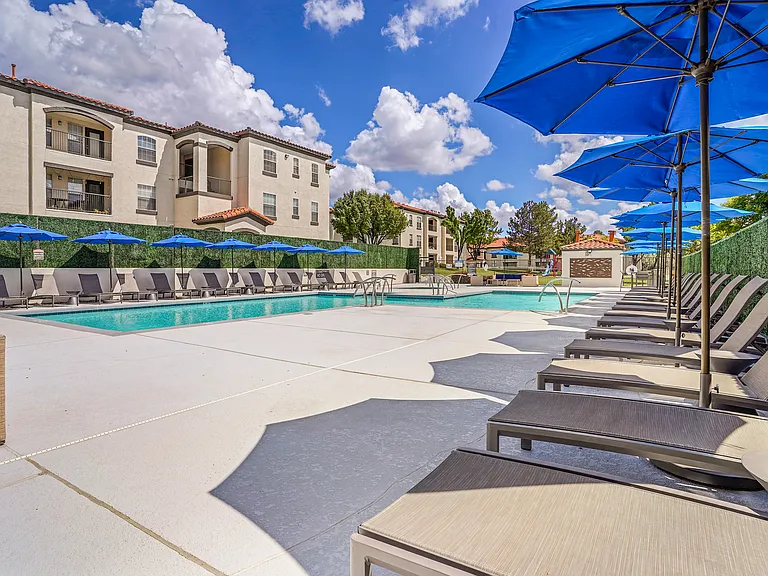 La Ventana Apartments — Photo 19