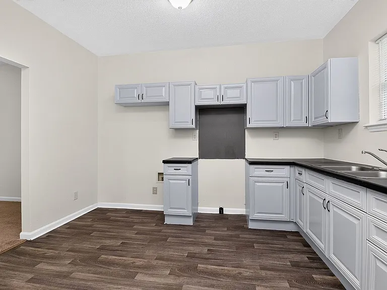 3200 Boyd St — Photo 5