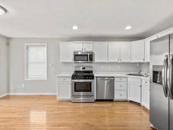 23 Business Ter #23, Hyde Park, MA 02136