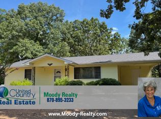 203 E Green Valley Dr, Horseshoe Bend, AR 72512