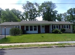 12 Underhill Rd, Howell, NJ 07731
