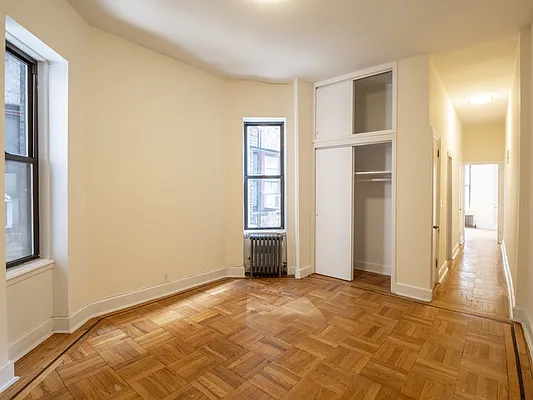 Rented by City Connections Realty | media 1