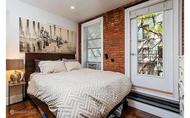 Rented by Douglas Elliman | media 23