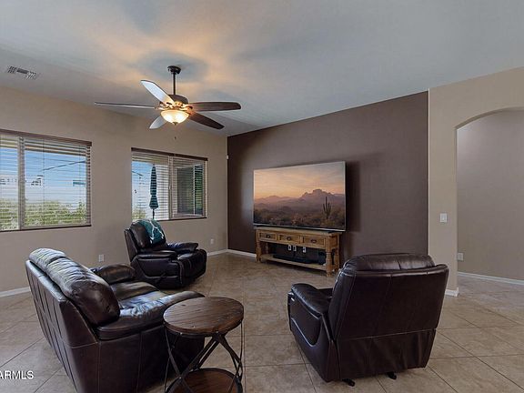 5th image of 15766 W WILSHIRE Drive
