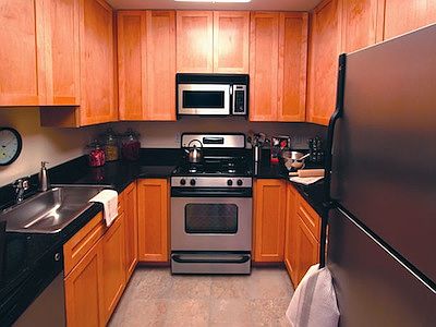 2nd image of 24 Oak St APT 10