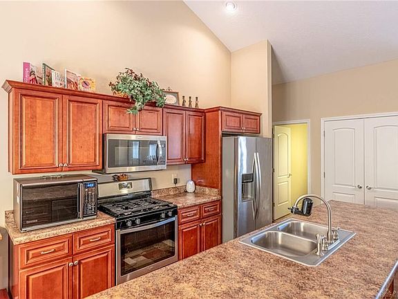 3rd image of 373 Clear Springs Ct