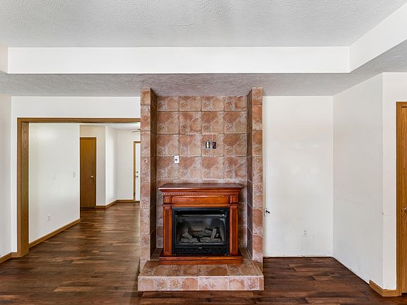 4th image of 611 S Countryside Avenue