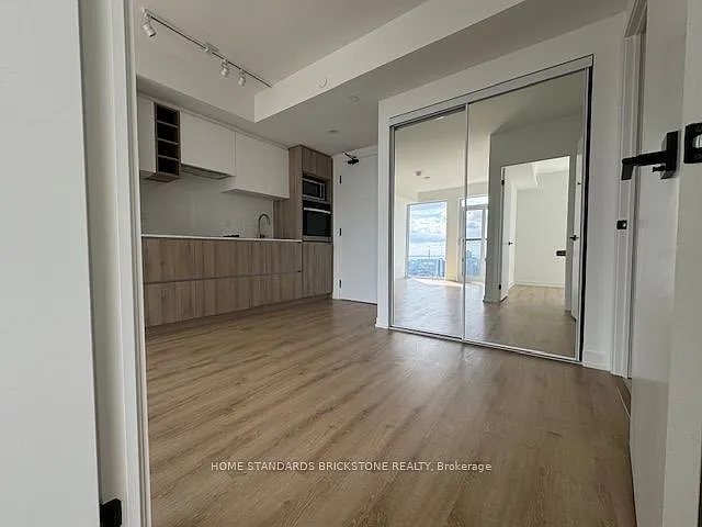 319 Jarvis St #4011 — Photo 3