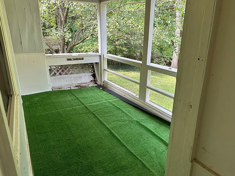 457 Emerson Ln #2 — Photo 4