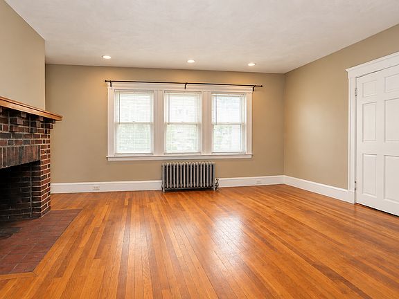 5th image of 368 Mount Auburn St Unit 2