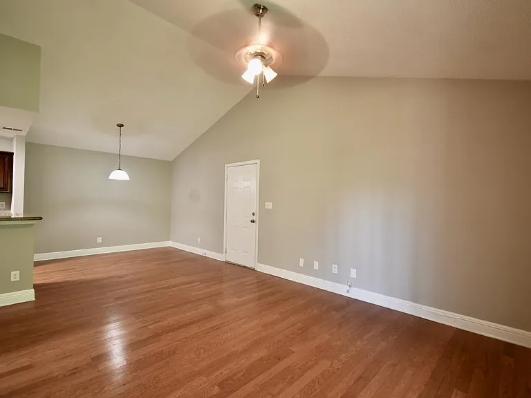 8308 Santa Fe Pkwy — Photo 6