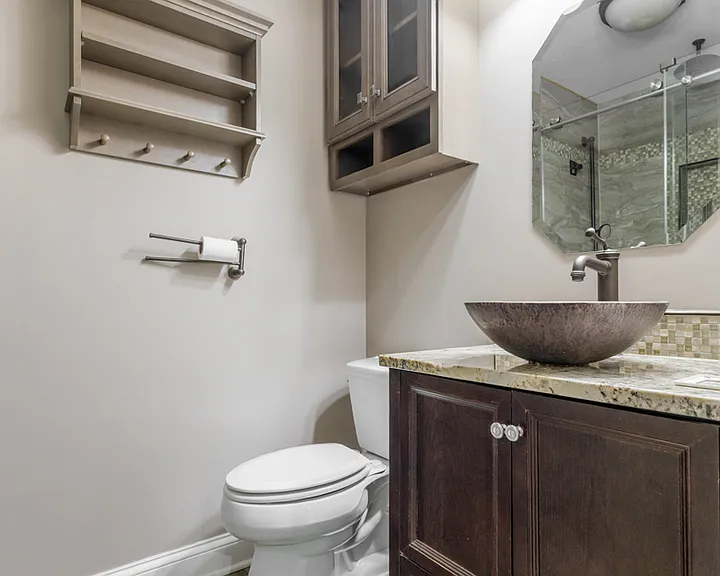 713 Acadia Ct — Photo 17