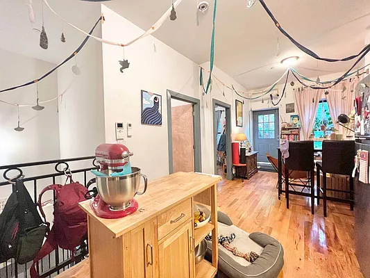 Rented by Doorway NYC, LLC | media 9