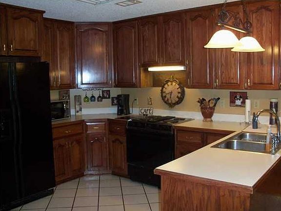 5th image of 374 Creekside Dr