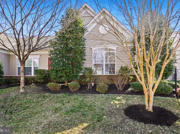 9506 Moonen Bay Ln, Bristow, VA 20136