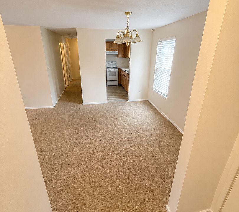 1st image of 655 Talcottville Rd APT 170