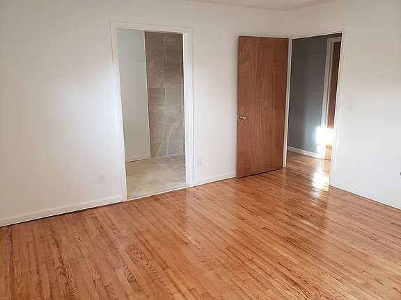 5th image of 21642 Rosalie Way