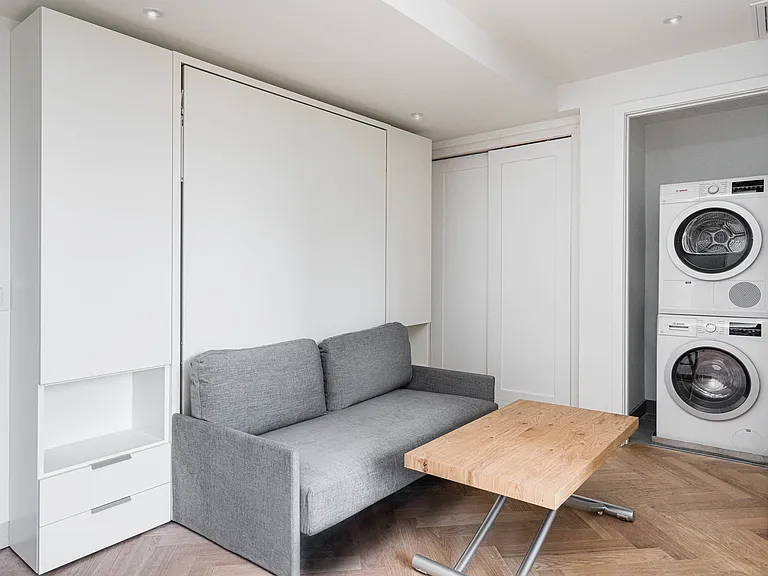 The Stanton furnished studio apartment with washer and dryer in unit