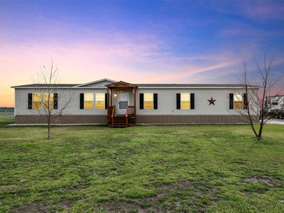 143 W Weinberger Rd, West, TX, 76691