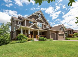 409 Preserve Ct, Little Canada, MN 55117