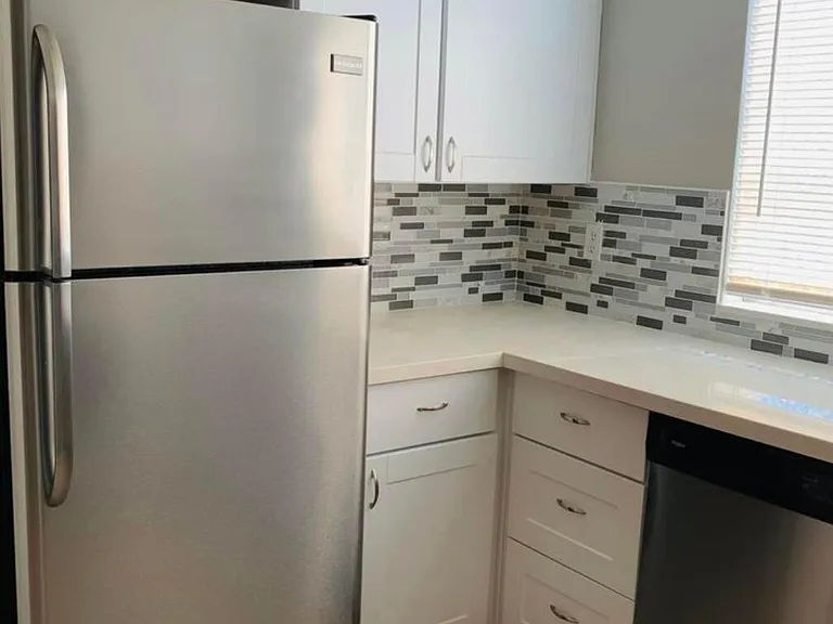 1542 W Sahuaro Dr #4 — Photo 6