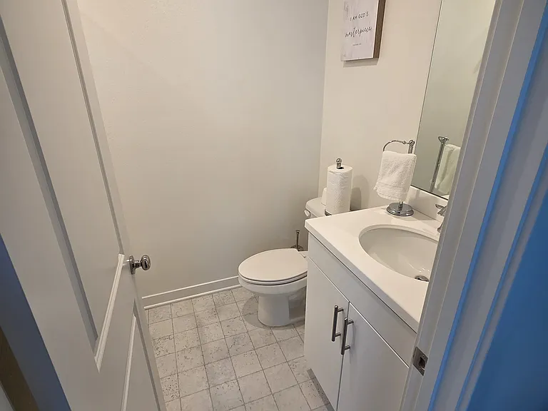 14172 Bay St — Photo 7