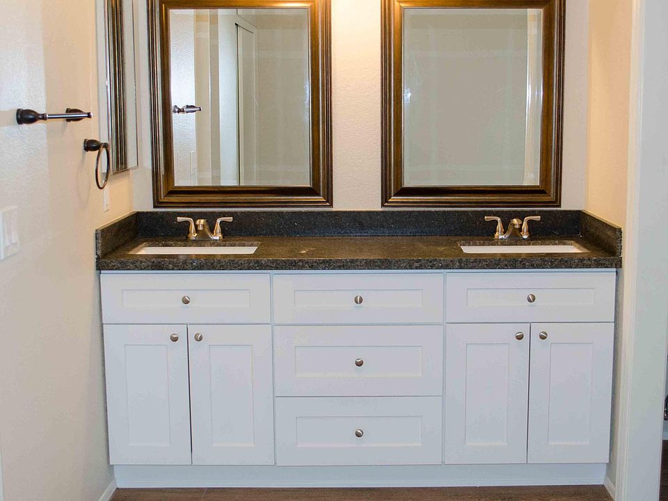Master bath double vanity